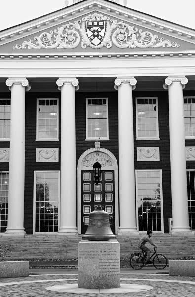 還在糾結(jié)選哪個(gè)學(xué)校？ 美國(guó)最有價(jià)值大學(xué)出爐